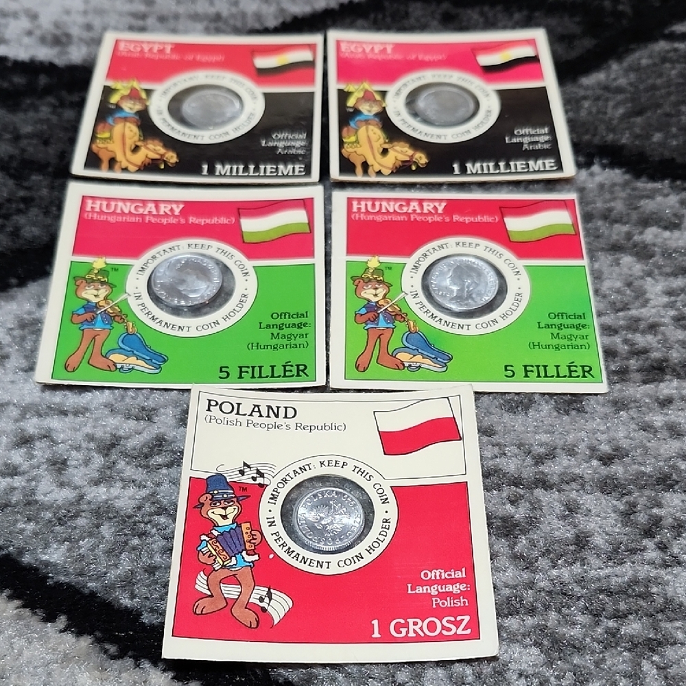 VINTAGE UNCIRCULATED " COINS OF THE WORLD" PRIZES IN SUPER GOLDEN CRISP CEREAL